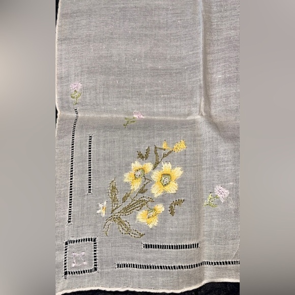 Euterpe Pardini Vintage Italian floral embroidery handkerchiefs NWT - Picture 8 of 11